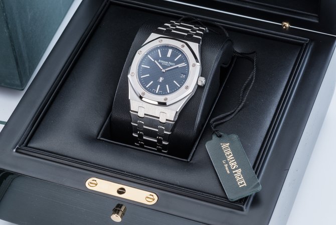 Audemars Piguet 15202ST.OO.1240ST.01 Royal Oak Extra-Thin 'Jumbo' - фото 13