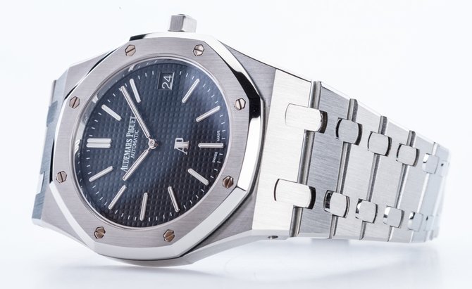 Audemars Piguet 15202ST.OO.1240ST.01 Royal Oak Extra-Thin 'Jumbo' - фото 17