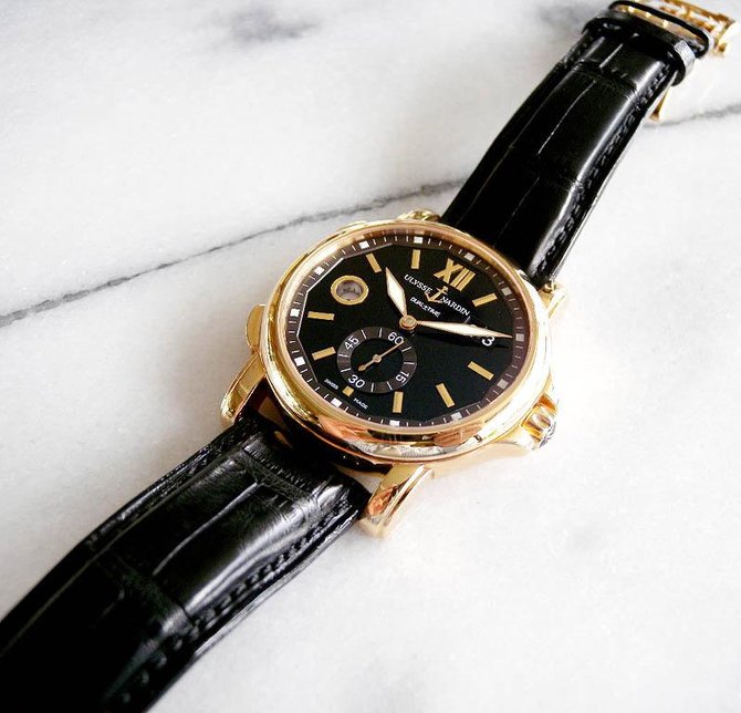 Ulysse Nardin 246-55/32 Dual Time Big Date 42mm - фото 2