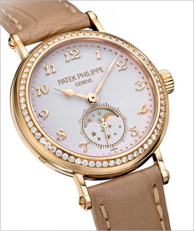 Patek Philippe 7121J-001 Complications Yellow Gold - фото 5