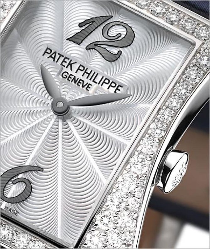 Patek Philippe 4972/1G-001 Gondolo White Gold - Ladies Gondolo - фото 2