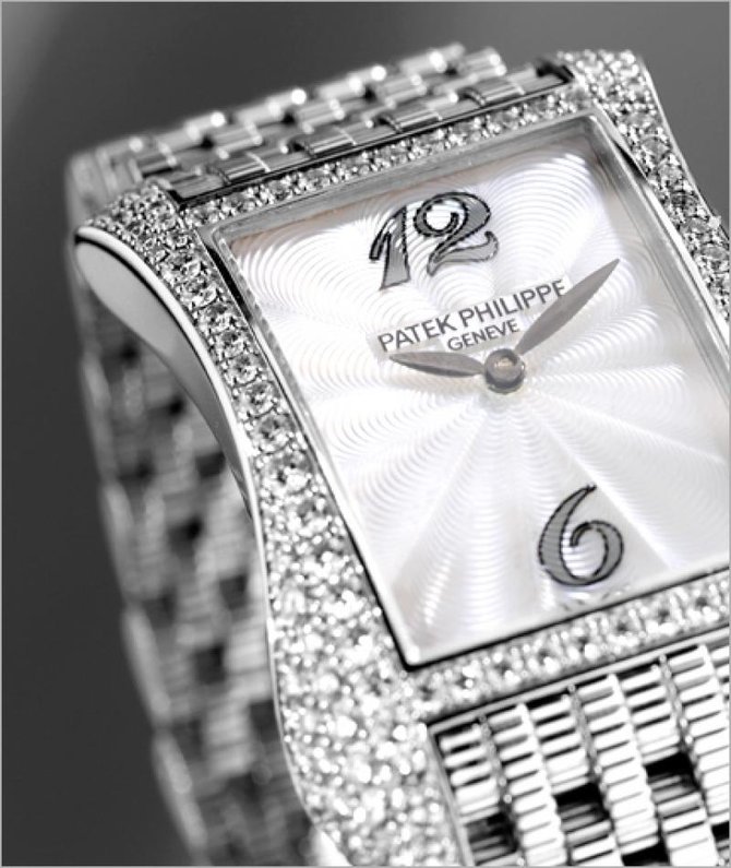 Patek Philippe 4972/1G-001 Gondolo White Gold - Ladies Gondolo - фото 5
