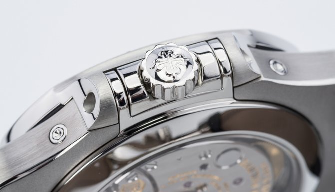 Patek Philippe 5726A-001 Nautilus Annual Calendar Steel - фото 7