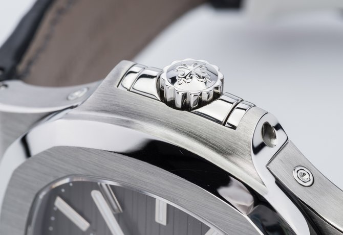 Patek Philippe 5726A-001 Nautilus Annual Calendar Steel - фото 16