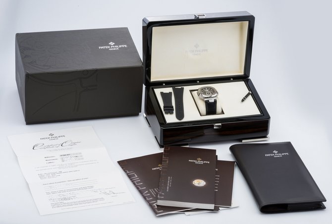 Patek Philippe 5726A-001 Nautilus Annual Calendar Steel - фото 17