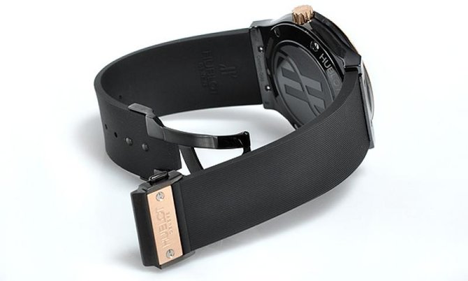 Hublot 511.CP.1780.RX Classic Fusion Fusion Ceramic Gold - фото 3