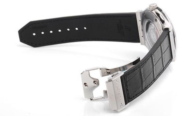 Hublot 521.NX.1170.LR.1104 Classic Fusion Fusion Chronographe Titanium 45 mm - фото 3