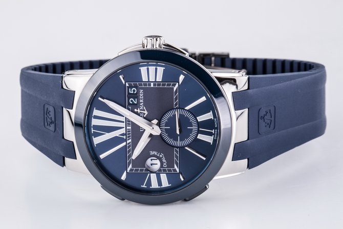 Ulysse Nardin 243-00-3/43 Executive Dual Time 43mm - фото 15