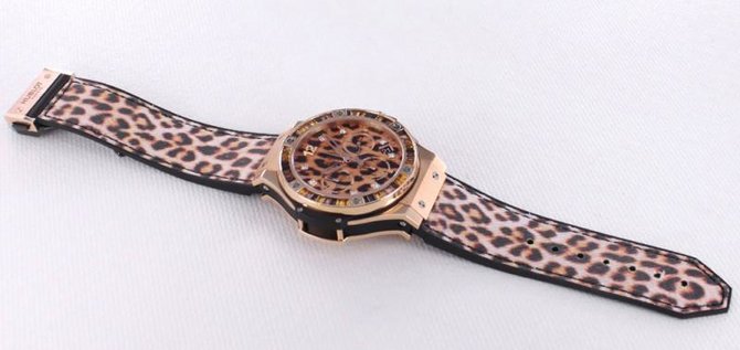 Hublot 341.PX.7610.NR.1976 Big Bang 41mm Ladies Leopard Gold - фото 2