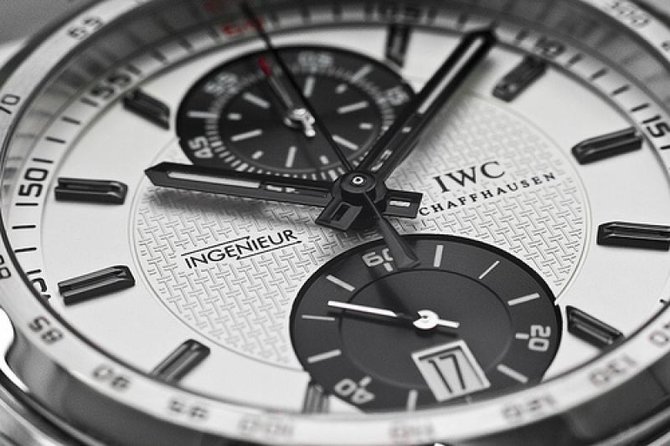 IWC IW378403 Ingenieur Big Ingenieur Chronograph - фото 3