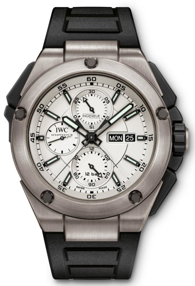 IWC IW386501 Ingenieur Double Chronograph Titanium - фото 1