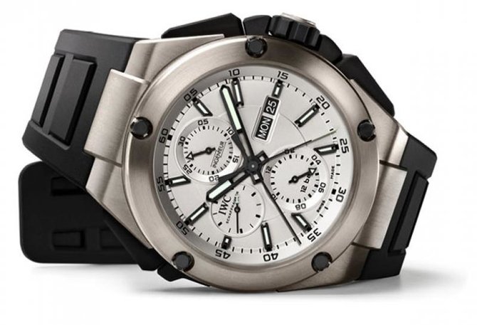 IWC IW386501 Ingenieur Double Chronograph Titanium - фото 2