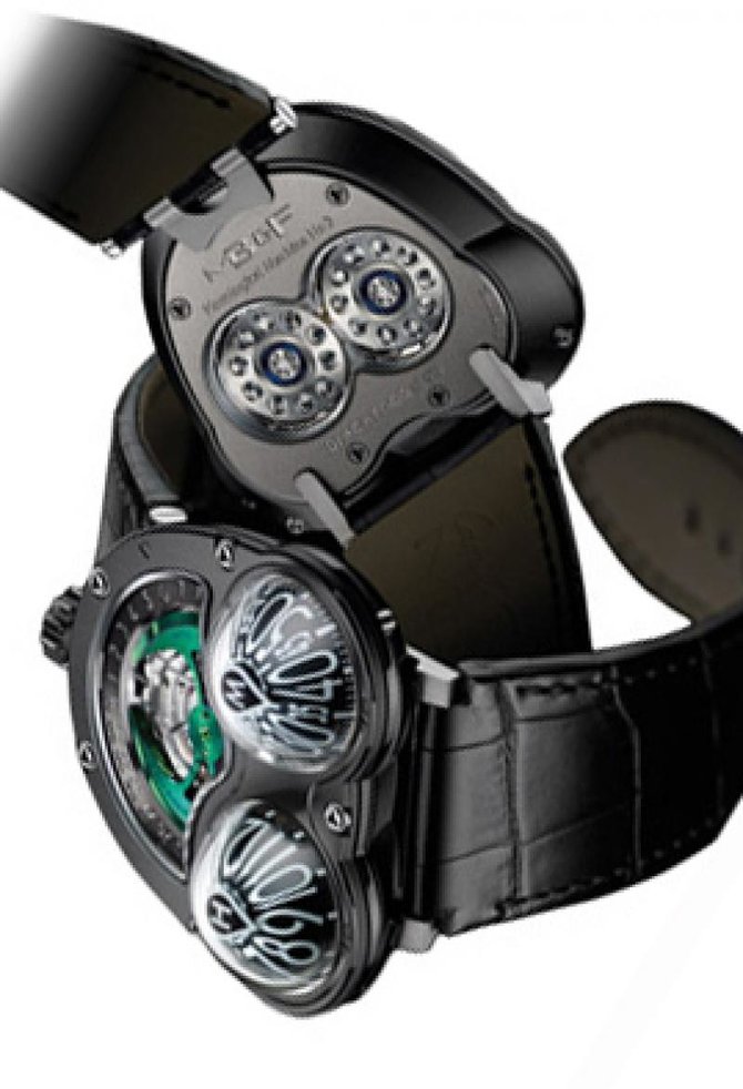 MB&F 32.BTL.B Horological Machines Horological Machine No.3 Frog - фото 3