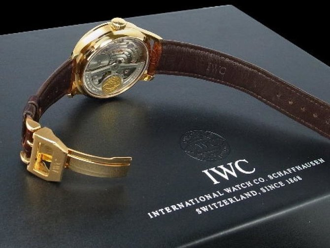 IWC IW503202 Portugieser Perpetual Calendar - фото 3