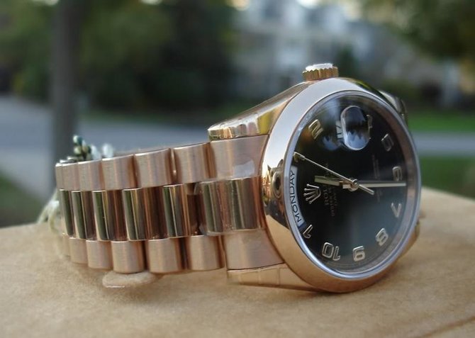 Rolex 118205 black Day-Date Everose Gold - фото 2