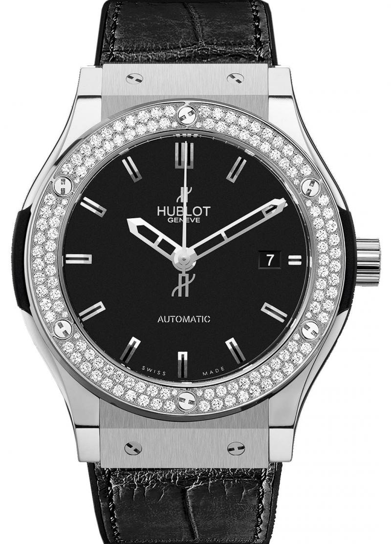 565.NX.1170.LR.1104 Hublot Titanium Classic Fusion